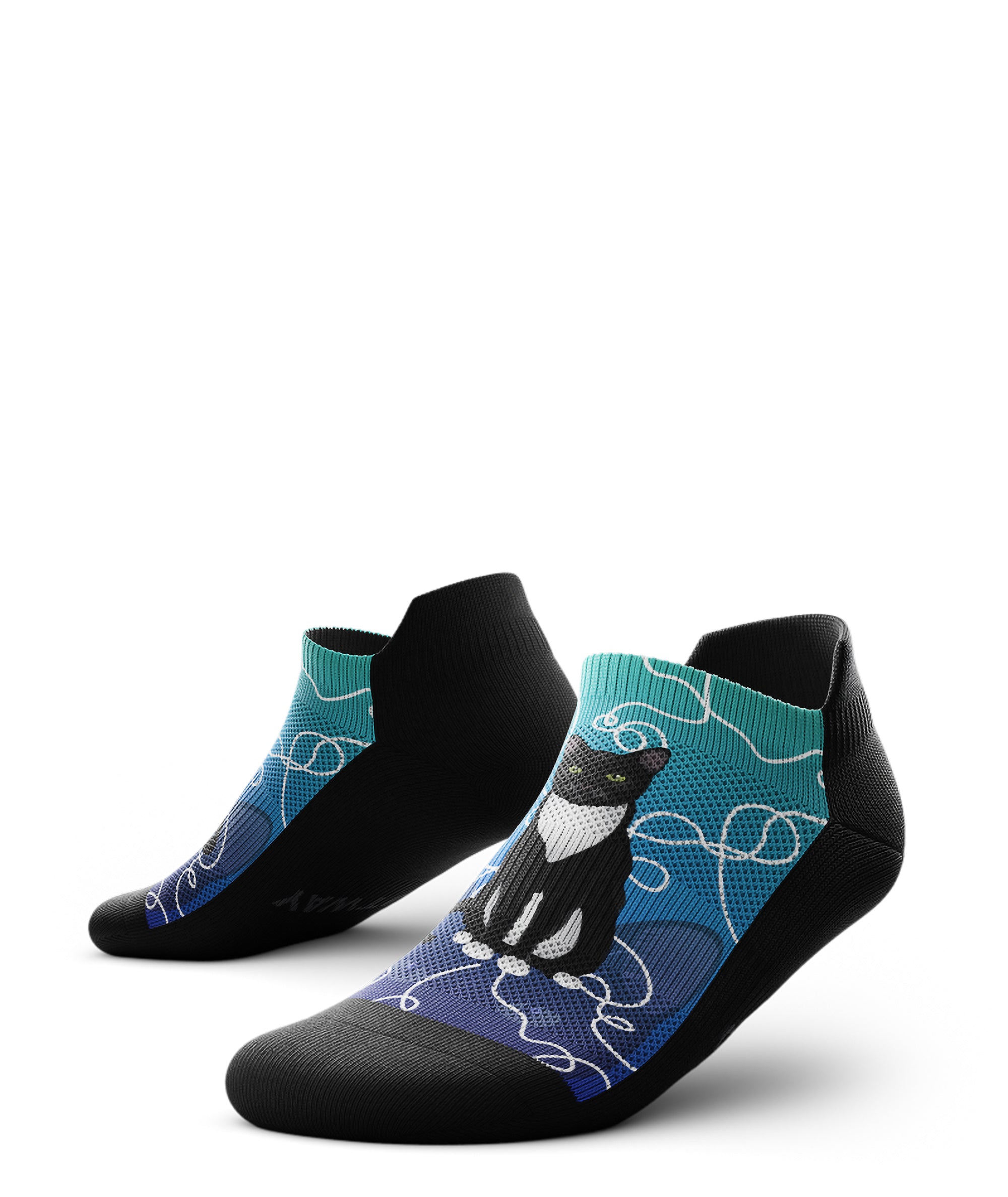 Kitten Around Athletic Ankle Socks